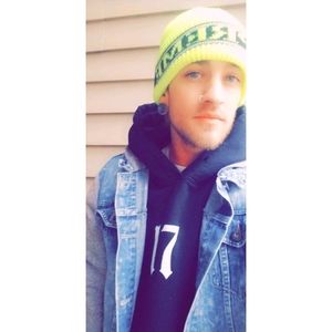 Meet your Posher, Casey